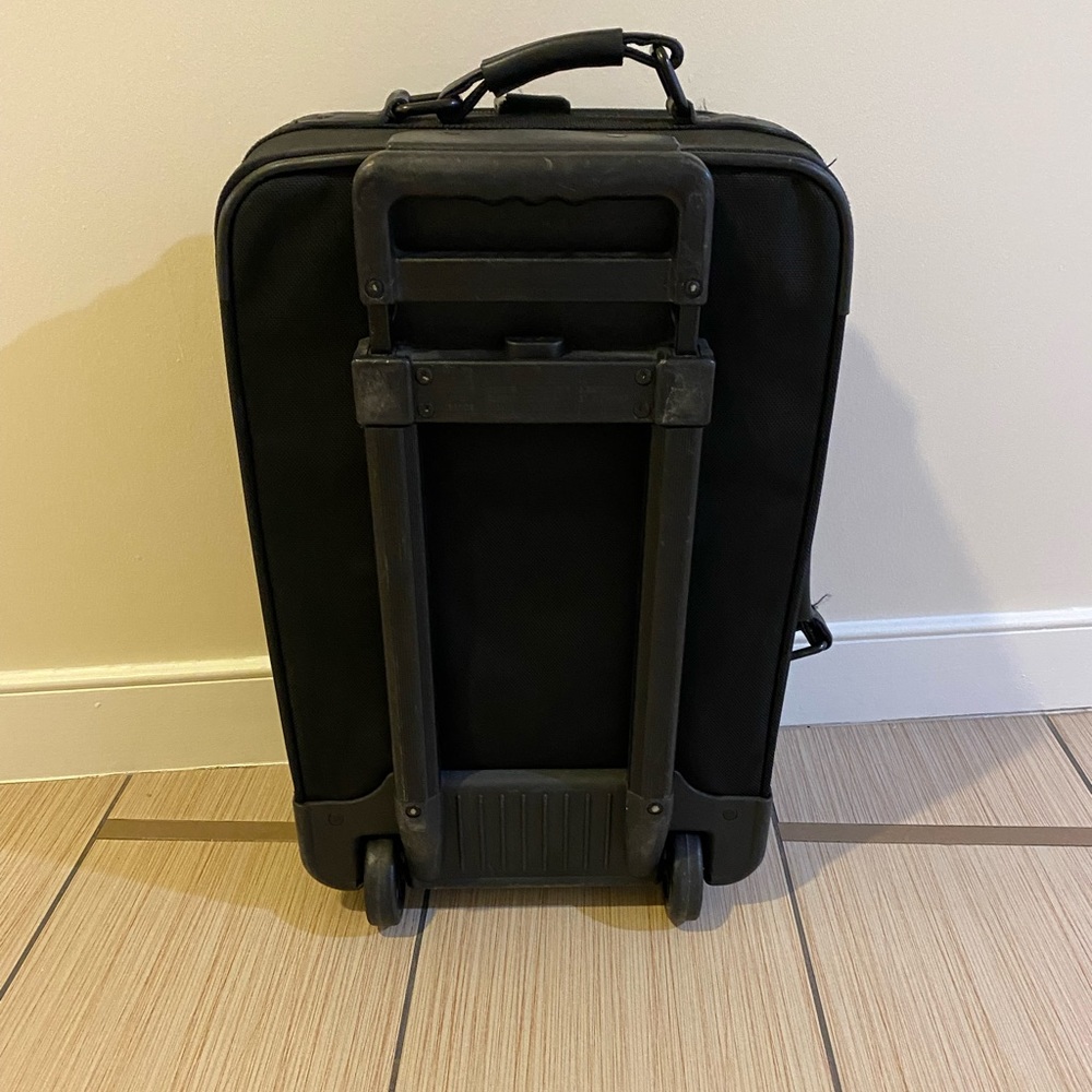 Briggs & Riley Carry On Luggage - Picture 6 of 11